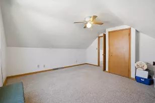 3147 S Brisbane Ave, Milwaukee, WI 53207 - Photo 19