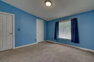 2451 S 92nd St, West Allis, WI 53227 - Photo 11
