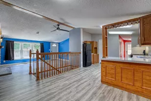 2451 S 92nd St, West Allis, WI 53227 - Photo 5