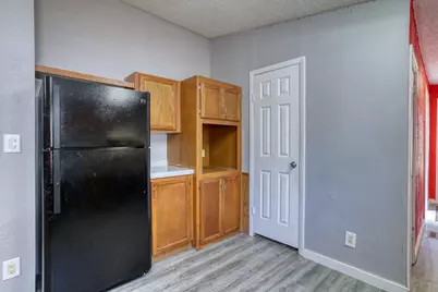 2451 S 92nd St, West Allis, WI 53227 - Photo 11