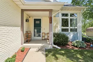 32 Hidden Creek View, Hartford, WI 53027 - Photo 3