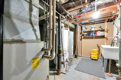5742 N 99th St #5744, Milwaukee, WI 53225 - Photo 17