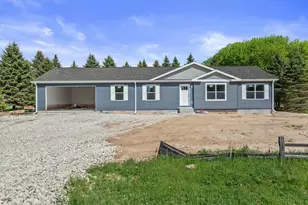 6910 Shady Lane Rd, Newburg, WI 53090 - Photo 1
