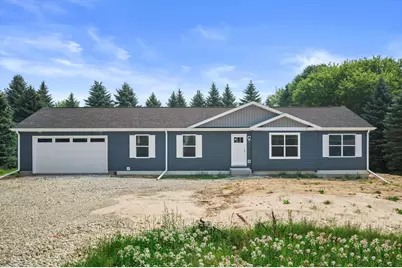 6910  Shady Lane Rd, Newburg, WI 53090 - Photo 1
