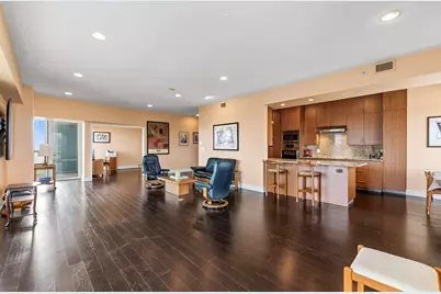 923 E Kilbourn Ave #2103, Milwaukee, WI 53202 - Photo 9