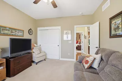 S30W27725  Creekside Ct, Waukesha, WI 53188 - Photo 25
