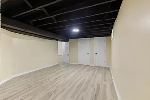 2122 S 86th St, West Allis, WI 53227 - Photo 21