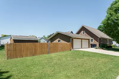 719  Joanna St, Horicon, WI 53032 - Photo 5
