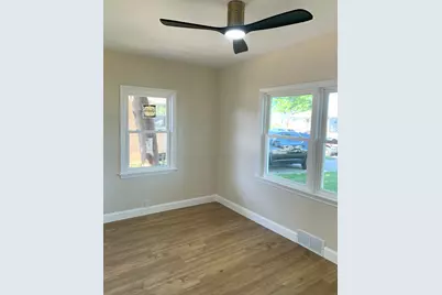 2040  Jay Eye See Ave, Racine, WI 53403 - Photo 15