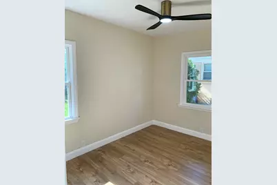 2040  Jay Eye See Ave, Racine, WI 53403 - Photo 17