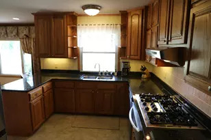 W277S8810 Lakeside Dr, Vernon, WI 53149 - Photo 7