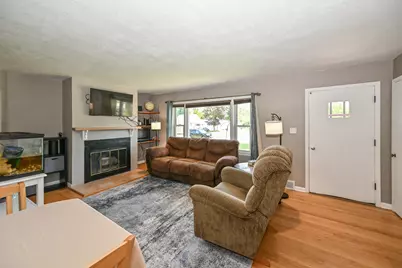 1551 S 168th St, New Berlin, WI 53151 - Photo 5