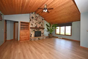 202 Lac La Belle Dr, Lac La Belle, WI 53066 - Photo 3
