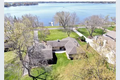202  Lac La Belle Dr, Lac La Belle, WI 53066 - Photo 23