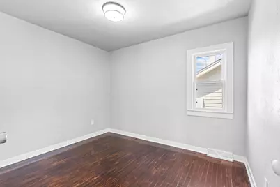 2451 N 58th St, Milwaukee, WI 53210 - Photo 15