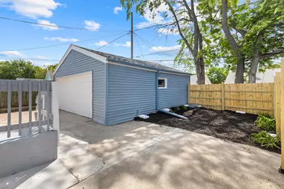2451 N 58th St, Milwaukee, WI 53210 - Photo 27