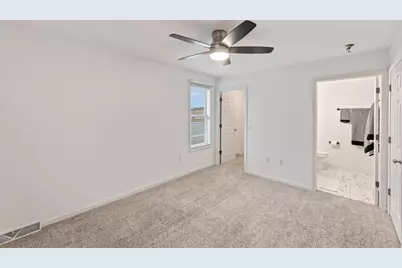 208 E Reservoir Ave, Milwaukee, WI 53212 - Photo 23