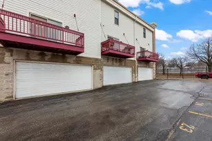 208 E Reservoir Ave, Milwaukee, WI 53212 - Photo 35