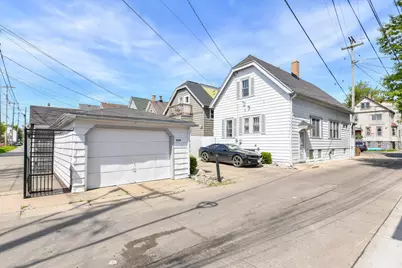 2259 S 17th St, Milwaukee, WI 53215 - Photo 21