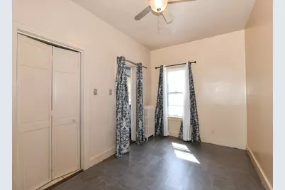 2259 S 17th St, Milwaukee, WI 53215 - Photo 9