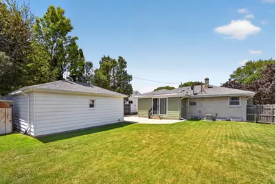 3633  Regency Dr, Racine, WI 53402 - Photo 21