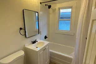 121 W Keefe Ave, Milwaukee, WI 53212 - Photo 15
