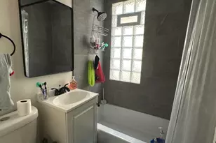 121 W Keefe Ave, Milwaukee, WI 53212 - Photo 17