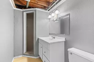 3925 N 79th St, Milwaukee, WI 53222 - Photo 11