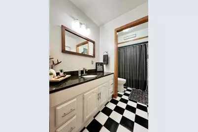 1909 S Britton Rd, Racine, WI 53139 - Photo 33