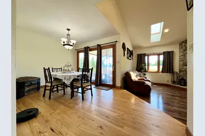 1909 S Britton Rd, Racine, WI 53139 - Photo 9