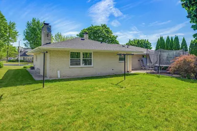 6025 S 22nd St, Milwaukee, WI 53221 - Photo 23