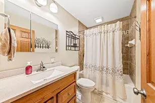 187 N 91st St, Milwaukee, WI 53226 - Photo 13