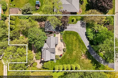 140 W Good Hope Rd, Glendale, WI 53217 - Photo 31