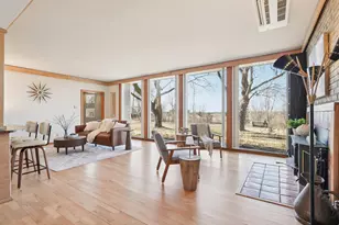 1009 Spring Valley Rd, Burlington, WI 53105 - Photo 5