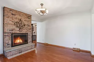 7944 Cooper Rd, Pleasant Prairie, WI 53142 - Photo 9