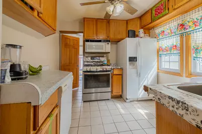 1145  White Rock Ave, Waukesha, WI 53186 - Photo 5