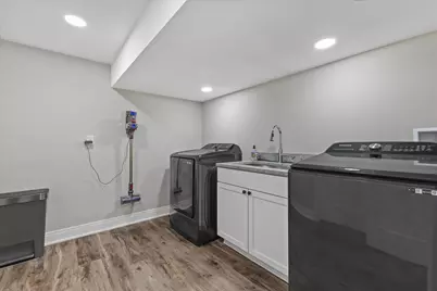 1505  St Charles St, Wauwatosa, WI 53213 - Photo 27