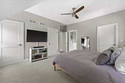 1505  St Charles St, Wauwatosa, WI 53213 - Photo 31