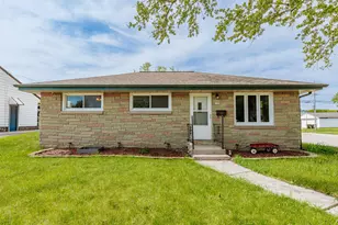 1333 Drexel Blvd, South Milwaukee, WI 53172 - Photo 1