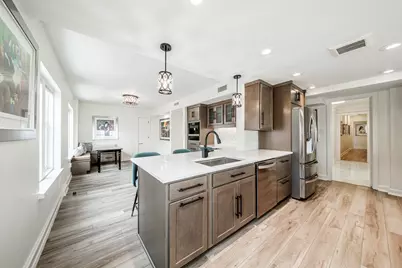1028 E Juneau Ave #825-26, Milwaukee, WI 53202 - Photo 15