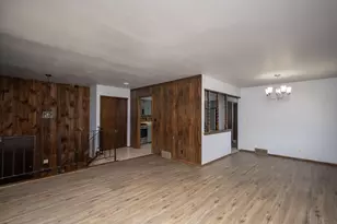 7821 W Hustis St, Milwaukee, WI 53223 - Photo 7