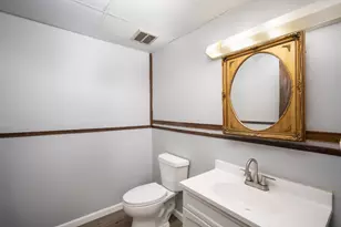 7821 W Hustis St, Milwaukee, WI 53223 - Photo 15