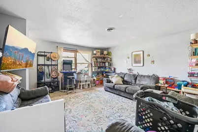 1037  Carriage Ct #1039, Palmyra, WI 53156 - Photo 5