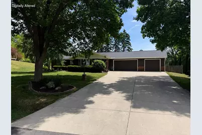 3560  Goetz Dr, Brookfield, WI 53005 - Photo 1