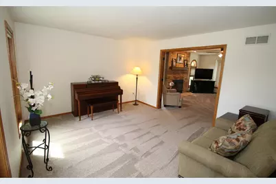 S95W12970  Walter Hagen Dr, Muskego, WI 53150 - Photo 13