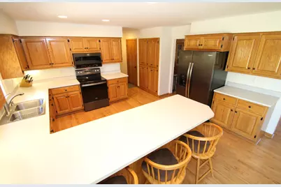 S95W12970  Walter Hagen Dr, Muskego, WI 53150 - Photo 5