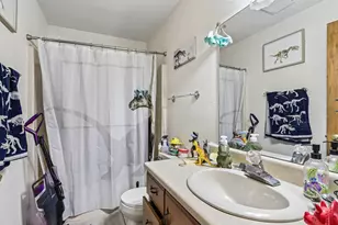 W233N6045 Teakwood Ct, Sussex, WI 53089 - Photo 15