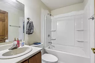 W233N6045 Teakwood Ct, Sussex, WI 53089 - Photo 47