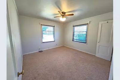 1043  Birchwood Dr, West Bend, WI 53095 - Photo 15