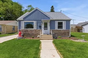1614 S 22nd St, Sheboygan, WI 53081 - Photo 1